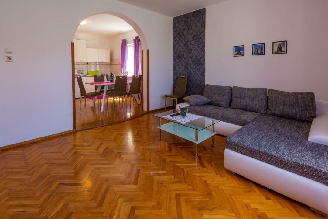 Apartment Dvorska Криквеница Екстериор снимка