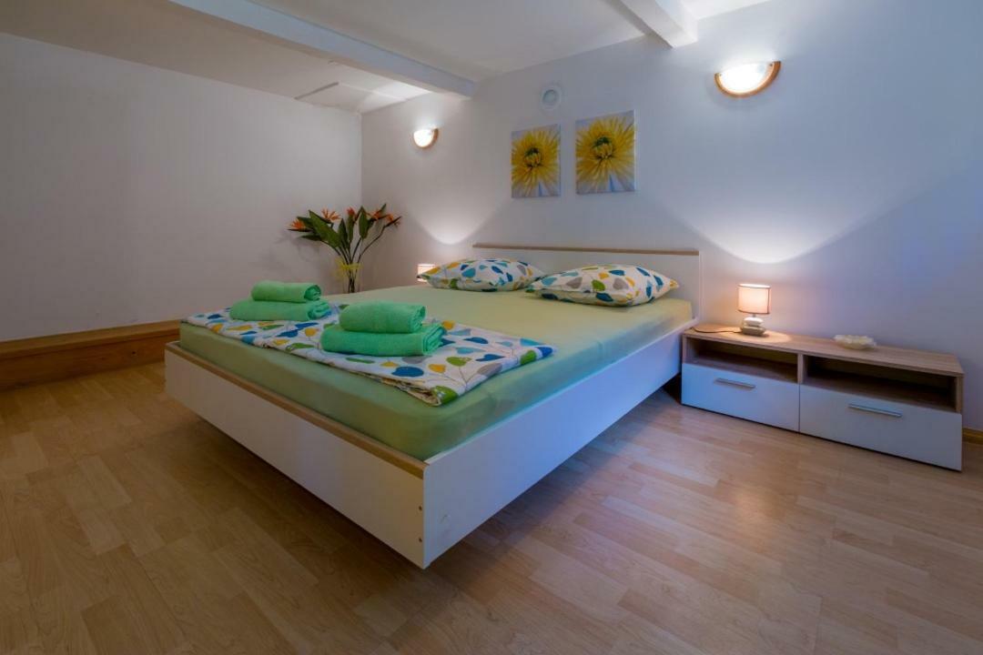 Apartment Dvorska Криквеница Екстериор снимка